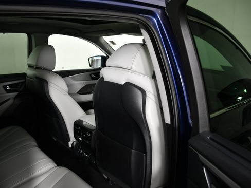 Used 2024 Acura MDX SH-AWD w/ Technology Package image 44