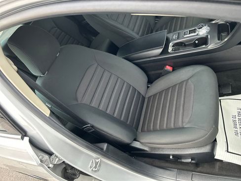 Used 2019 Ford Fusion SE image 23