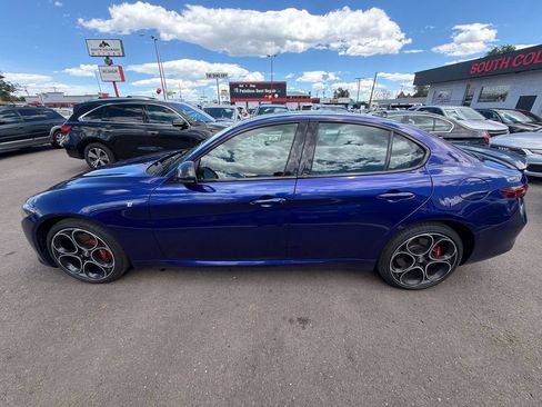 Used 2022 Alfa Romeo Giulia Ti AWD/4WD image 4