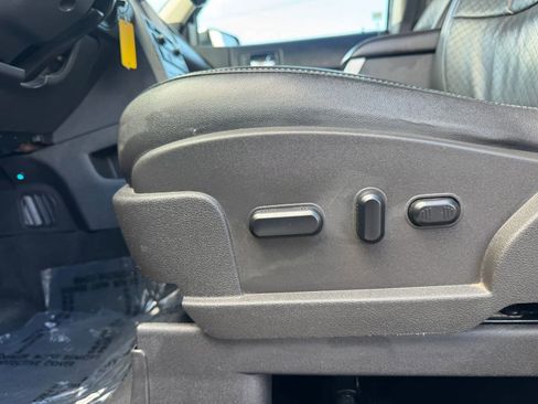 Used 2011 Ford Flex Limited FWD image 21