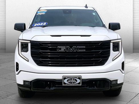 Used 2022 GMC Sierra 1500 Elevation w/ LPO, Elevation Black Package image 2