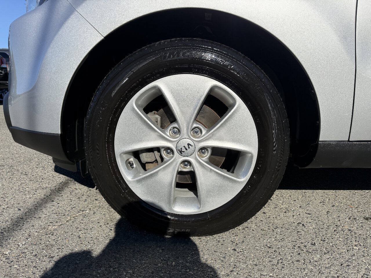 Used 2016 Kia Soul FWD image 22