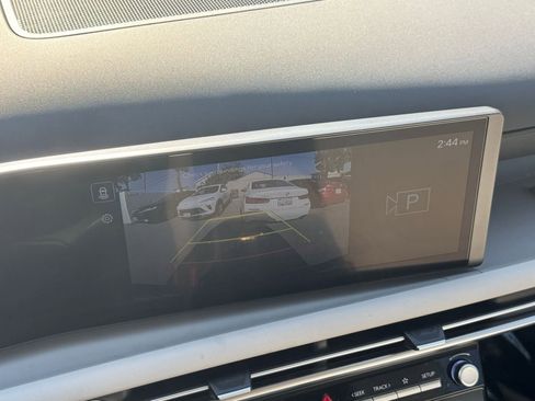 Used 2025 Hyundai Tucson Blue image 17