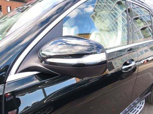 Certified 2022 Mercedes-Benz GLE 350 4MATIC w/ AMG Line Exterior image 28