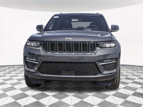 New 2025 Jeep Grand Cherokee Limited image 12