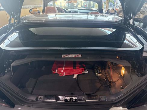 Used 2014 Ferrari California image 16