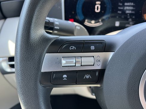 Used 2025 Hyundai Tucson SEL FWD image 25