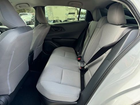 New 2024 Toyota Prius LE image 17