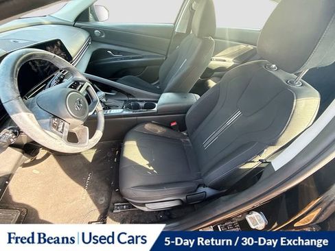 Used 2023 Hyundai Elantra SEL w/ Convenience Package image 20