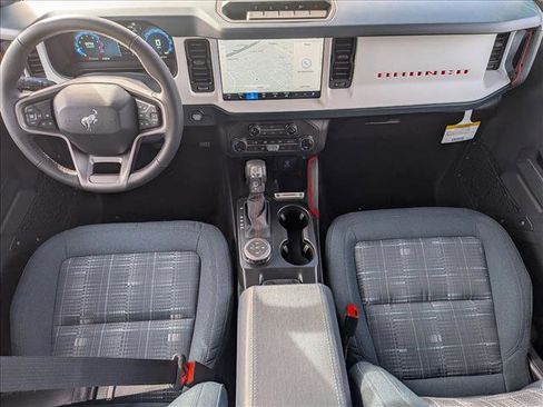 New 2025 Ford Bronco Heritage Edition image 15