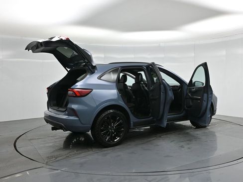 Certified 2023 Ford Escape ST-Line Elite image 6