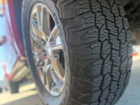 Used 2016 Ford F150 Lariat w/ Equipment Group 502A Luxury image 13