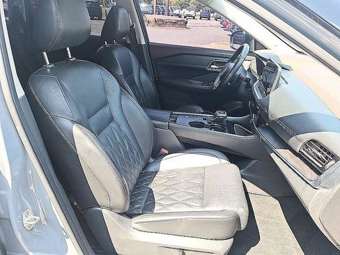 Used 2021 Nissan Rogue Platinum FWD image 21