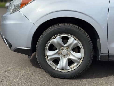 Used 2014 Subaru Forester 2.5i image 9