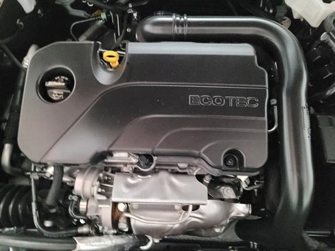 Used 2025 Chevrolet Malibu LT image 30