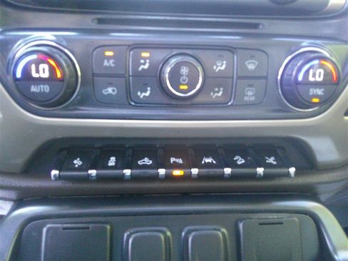 Used 2016 GMC Sierra 1500 Denali w/ Denali Ultimate Package AWD/4WD image 14