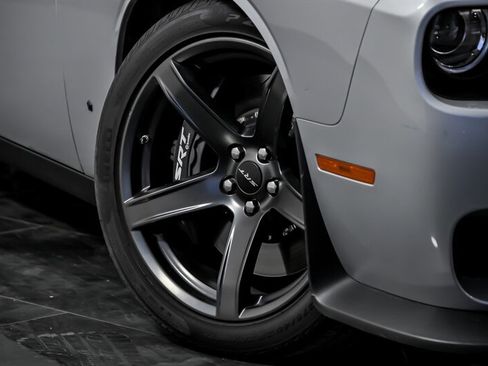 Used 2022 Dodge Challenger SRT Hellcat w/ Plus Package image 3