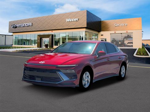 New 2026 Hyundai Sonata SE FWD image 1