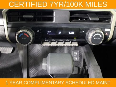 Used 2025 Toyota Tacoma SR5 AWD/4WD image 23