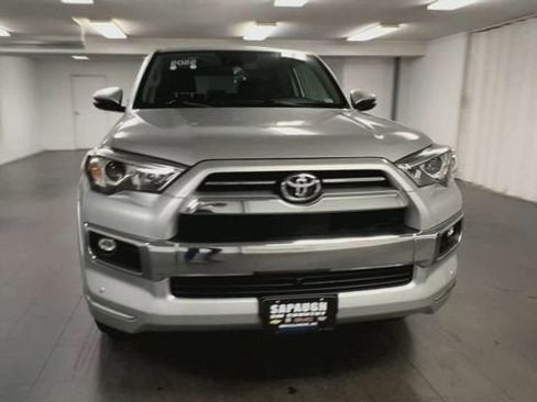 Used 2022 Toyota 4Runner Limited AWD/4WD image 3