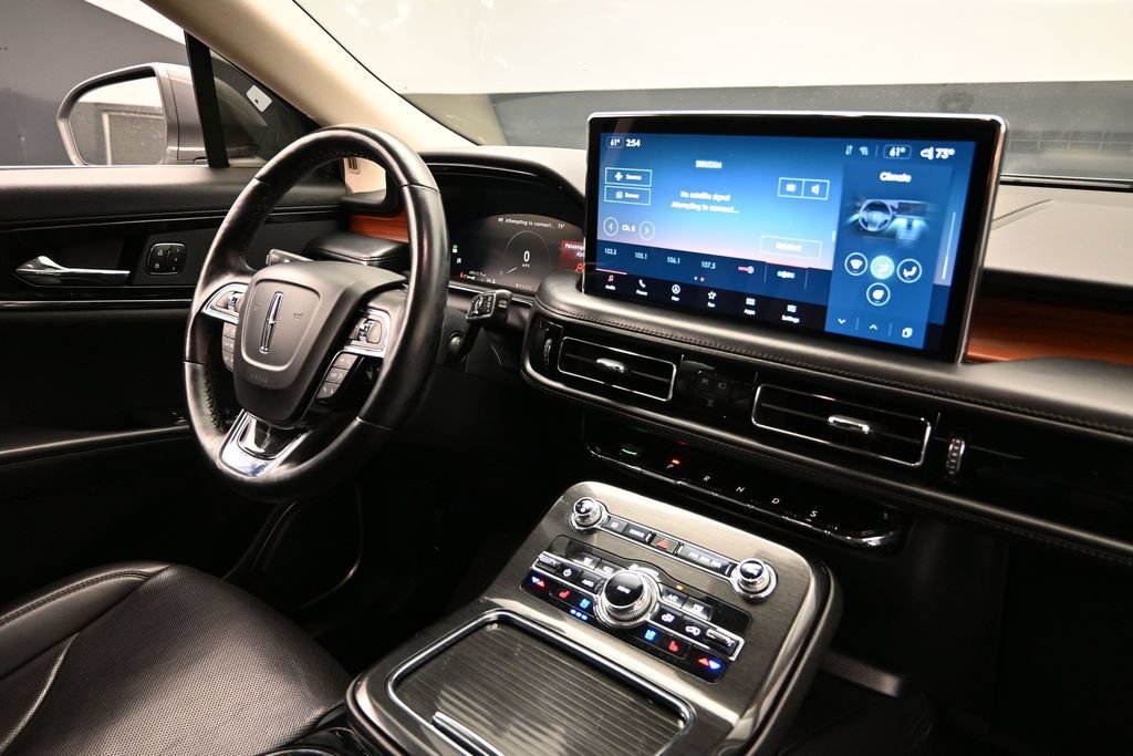 Used 2022 Lincoln Nautilus Reserve w/ Monochromatic Package AWD/4WD image 15