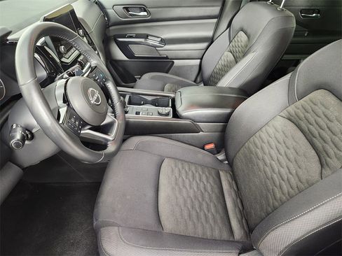 Used 2022 Nissan Pathfinder SV w/ Cargo Package image 10