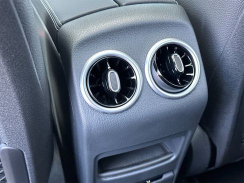 New 2026 Mercedes-Benz GLB 250 image 13