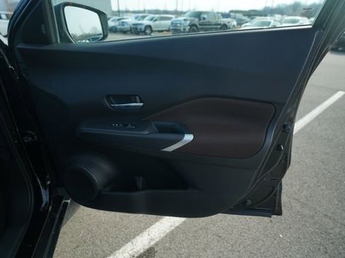 Used 2024 Nissan Kicks SR image 20