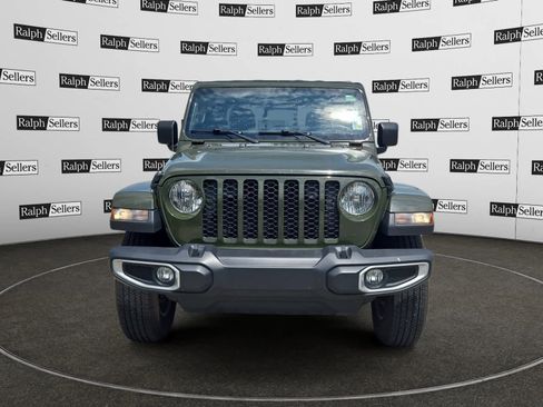 Used 2023 Jeep Gladiator Sport AWD/4WD image 8