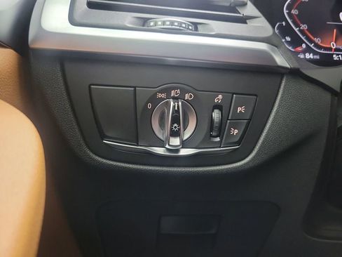 Used 2024 BMW X3 sDrive30i w/ Premium Package image 16