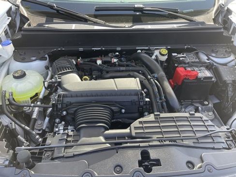 New 2025 Ford Maverick XLT w/ XLT Luxury Package image 26