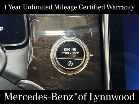 Used 2025 Mercedes-Benz GLC 300 4MATIC image 20