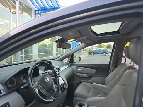 Used 2017 Honda Odyssey EX-L image 11