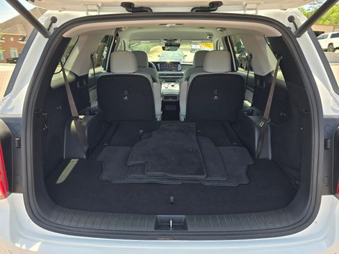 Used 2025 Hyundai Palisade SEL FWD image 25