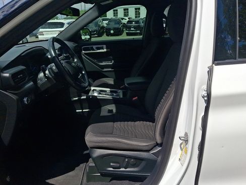 Used 2020 Ford Explorer XLT AWD/4WD image 23