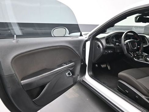 Used 2021 Dodge Challenger R/T Scat Pack RWD image 11