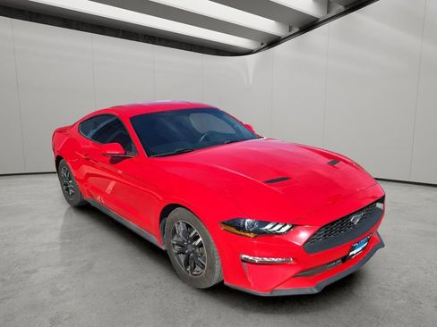 Used 2018 Ford Mustang Coupe image 8