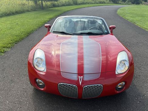 Used 2008 Pontiac Solstice Convertible w/ Premium Package RWD image 12