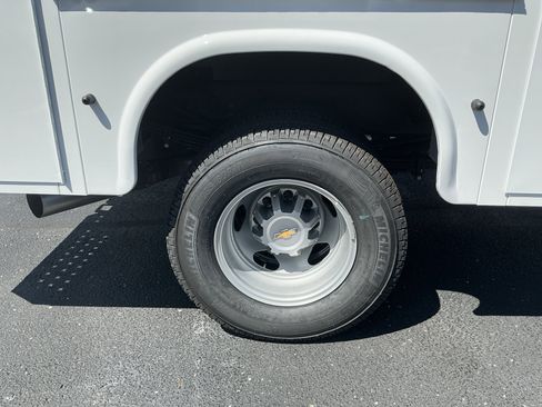 New 2025 Chevrolet Silverado 3500 W/T w/ WT Convenience Package AWD/4WD image 8