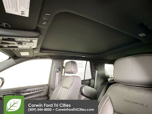 Used 2024 GMC Yukon Denali w/ Max Trailering Package AWD/4WD image 19