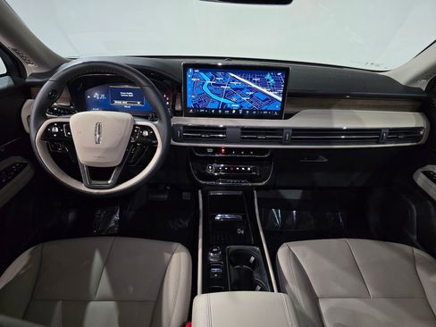 New 2026 Lincoln Corsair Reserve image 28