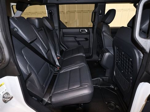 New 2026 Ford Bronco Badlands image 14