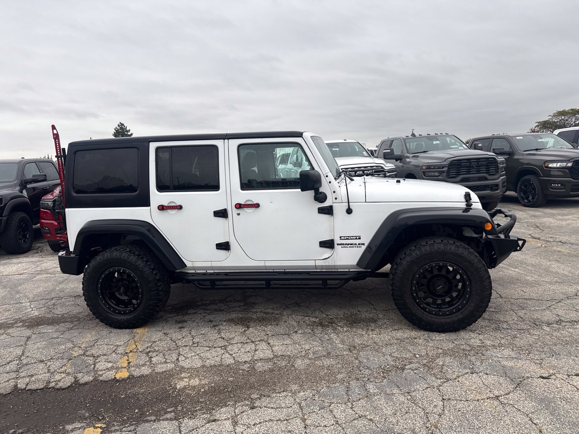 Used 2016 Jeep Wrangler Unlimited Sport w/ Quick Order Package 24S AWD/4WD image 5