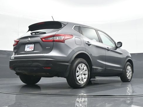 Used 2020 Nissan Rogue Sport S image 21