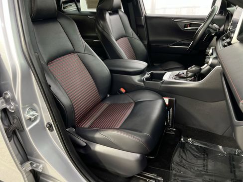 Used 2022 Toyota RAV4 XSE image 32