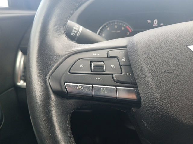 Used 2021 Cadillac XT4 Premium Luxury w/ Cold Weather Package FWD image 23