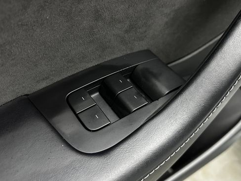 Used 2021 Tesla Model 3 Standard Range Plus image 11