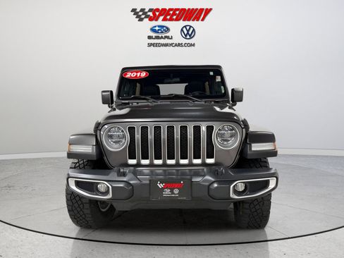 Used 2019 Jeep Wrangler Unlimited Sahara w/ Dual Top Group AWD/4WD image 2