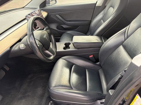 Used 2019 Tesla Model 3 Long Range image 8