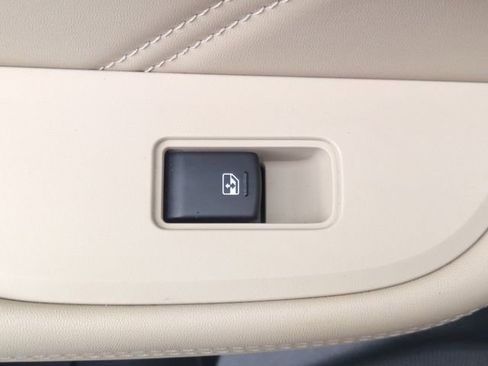 Used 2019 Subaru Outback 2.5i Limited w/ Popular Package #2 image 29